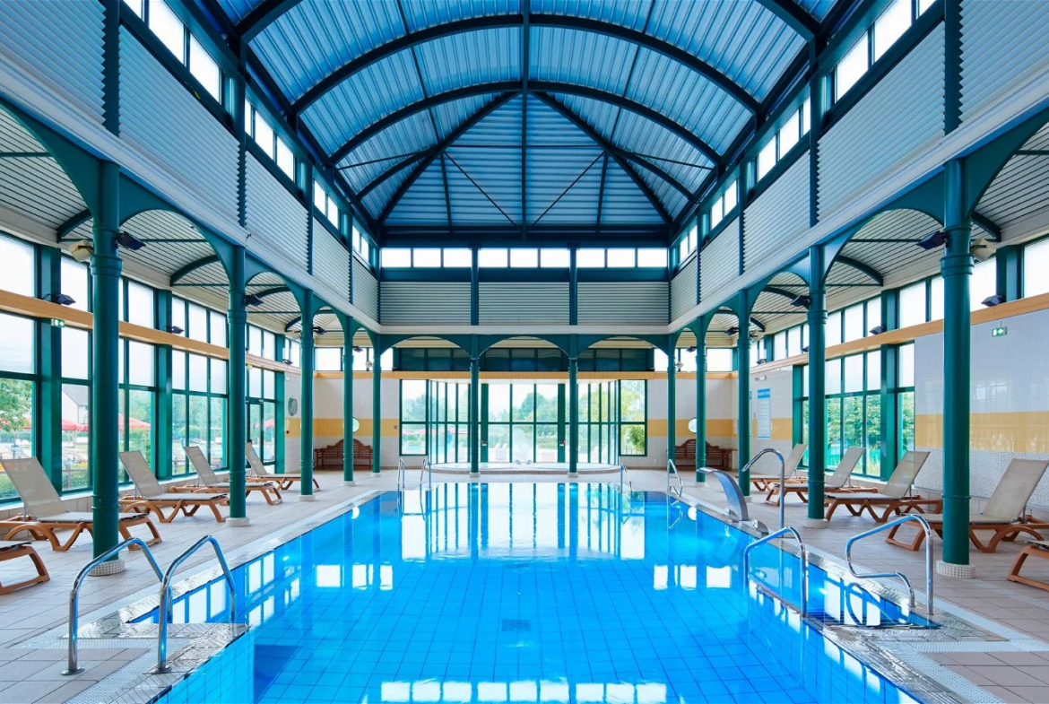 Marriott's Village D'Ile-De-France Indoor Pool