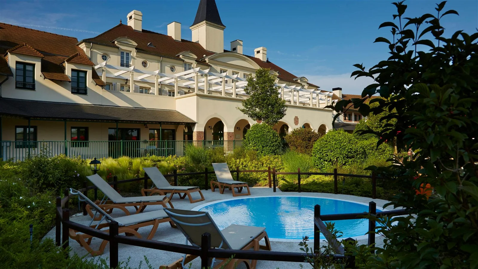 Marriott's Village D'Ile-De-France Hot Tub