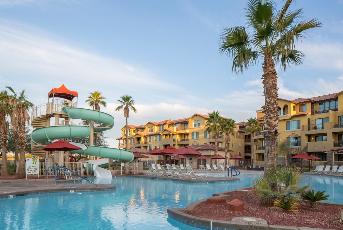 Bluegreen Timeshare: Pool and slide