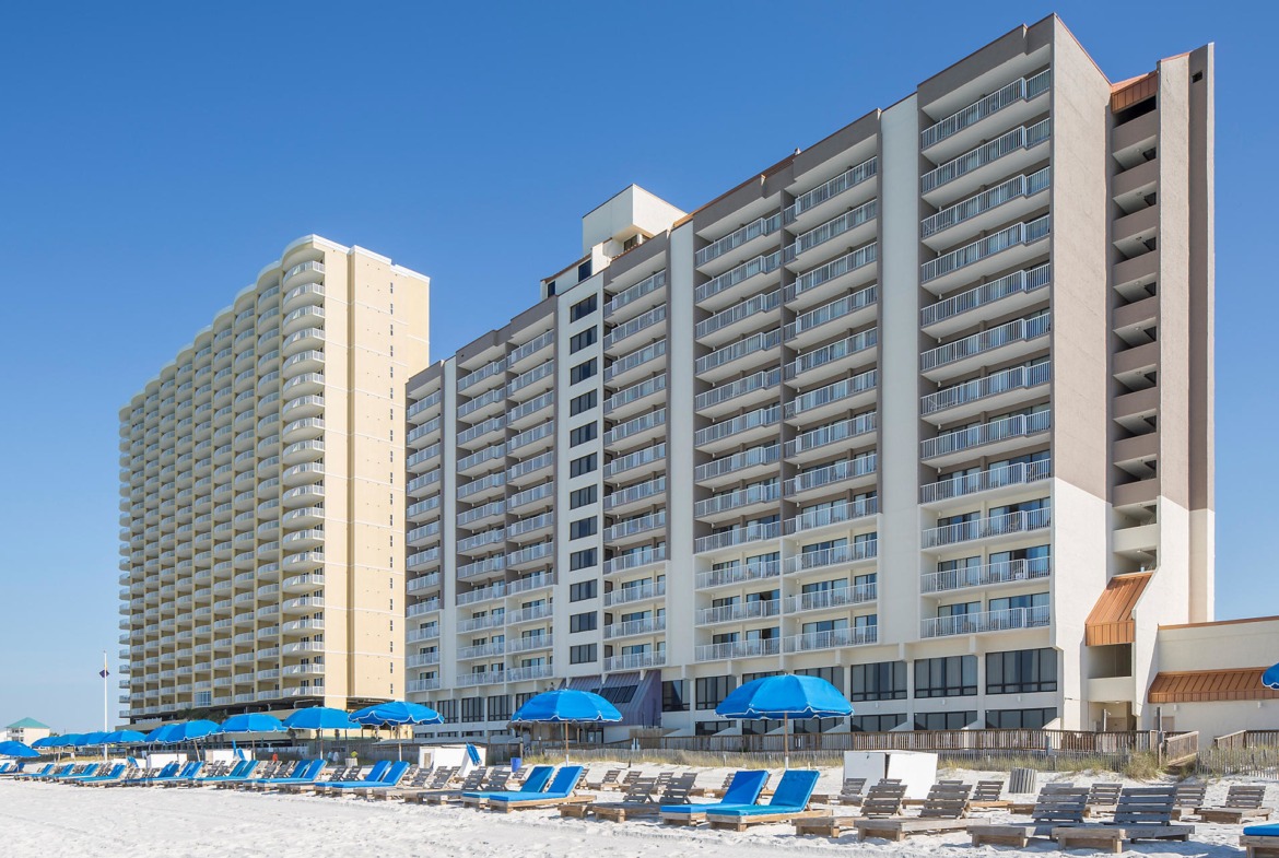 Bluegreen Timeshare: Landmark Holiday Beach Resort Exterior