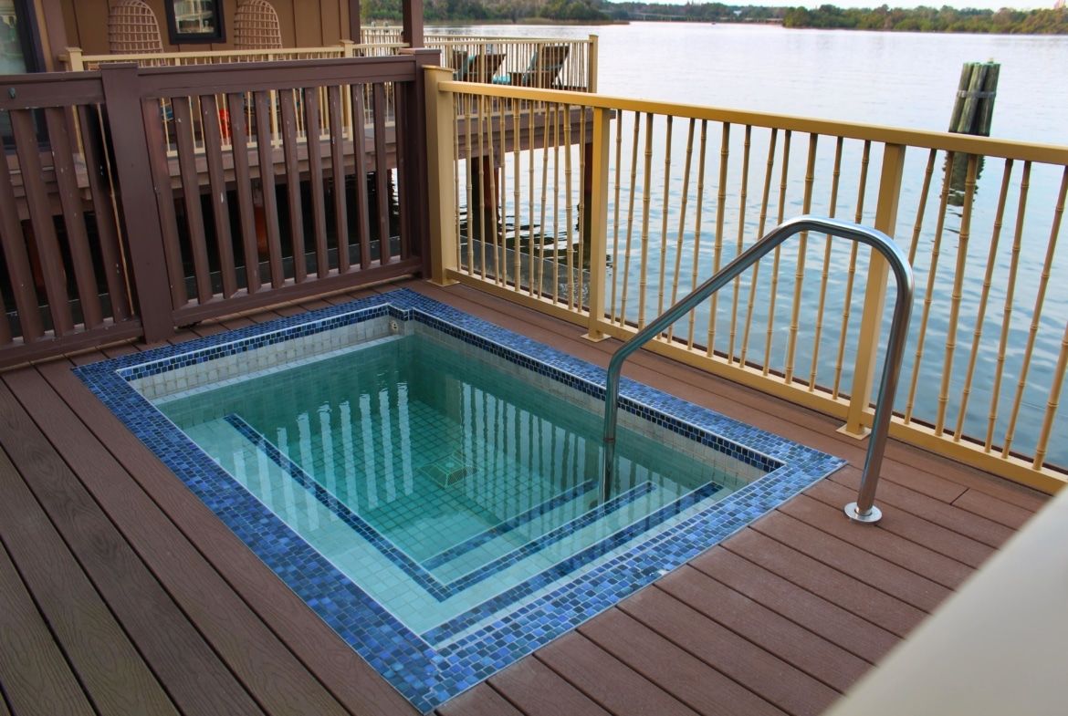 Outdoor hot tub