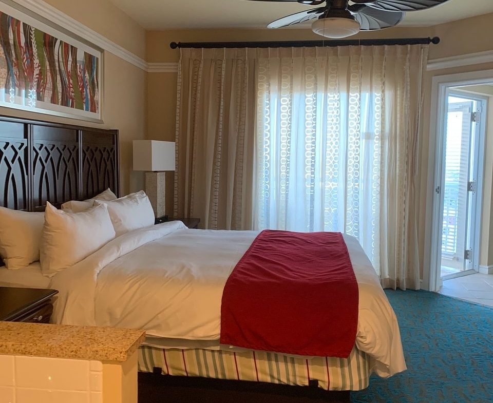 Marriott's Aruba Surf Bedroom