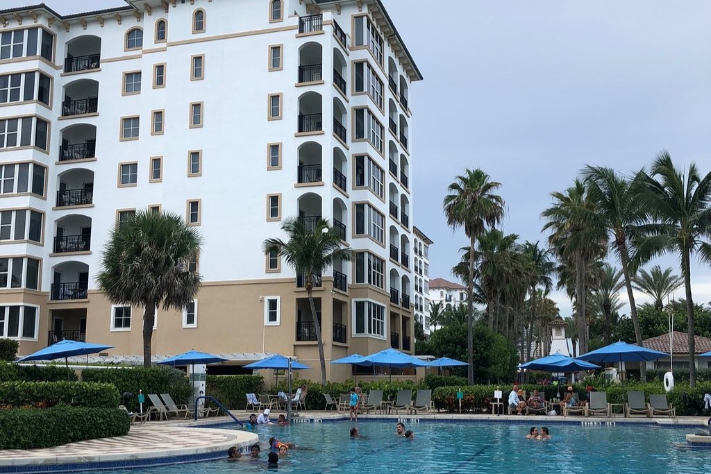 Marriott's Ocean Pointe Outside Pool