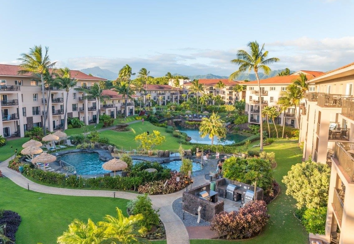 Marriott's Waiohai Beach Club Exterior