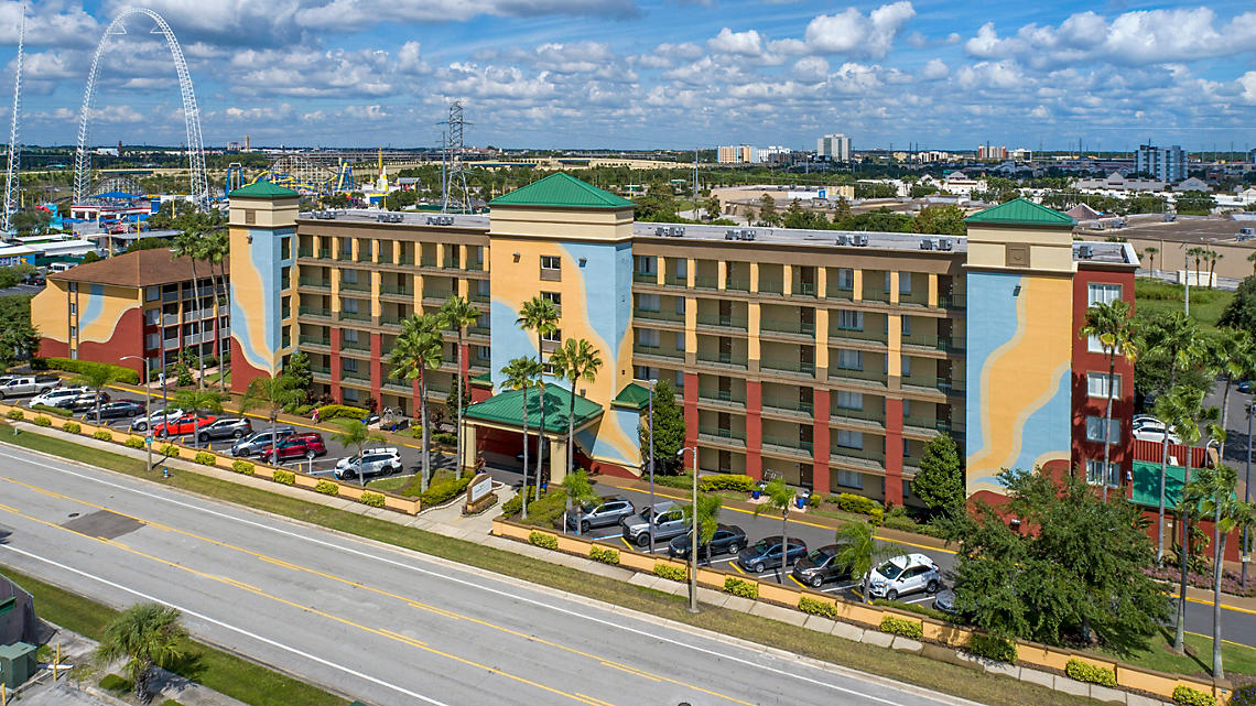 Orlando's sunshine resort exterior