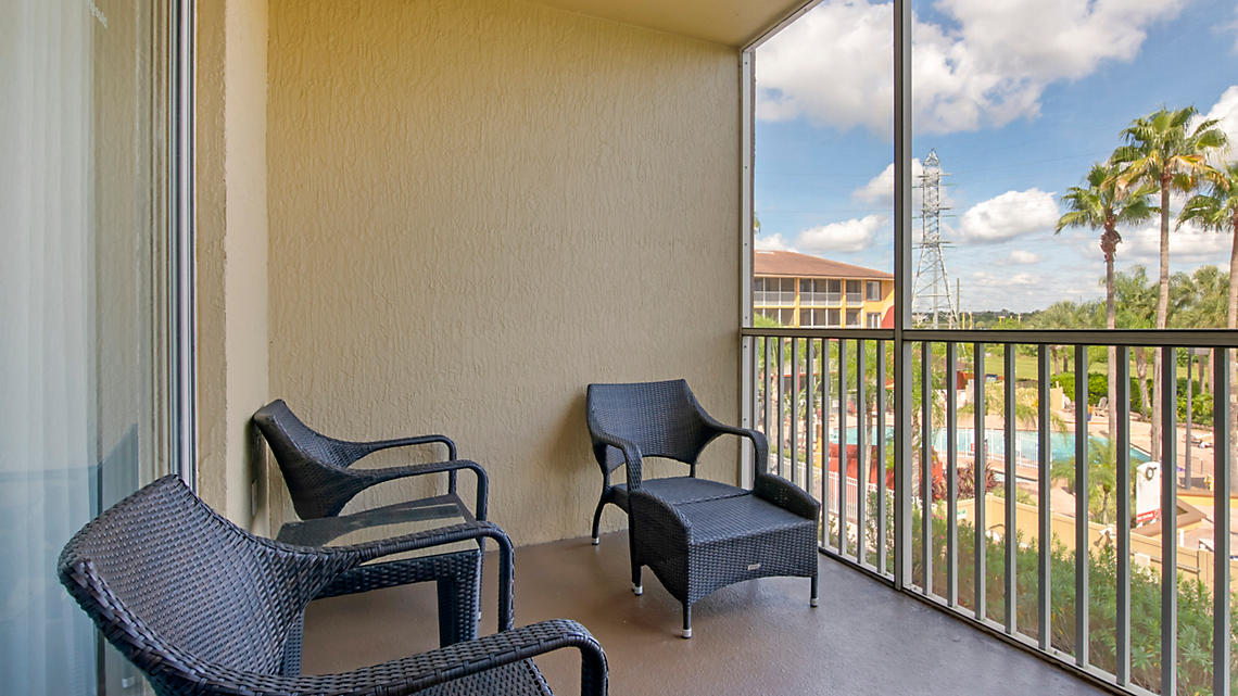 Orlando's Sunshine Resort Patio