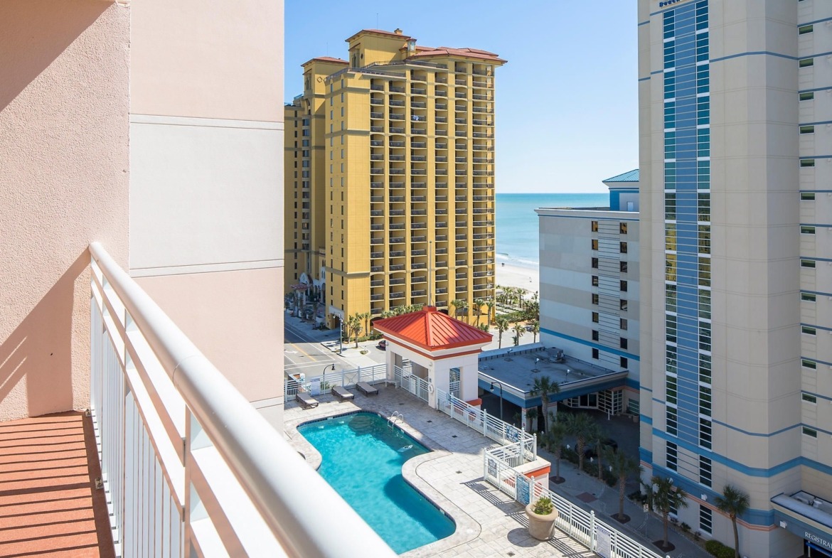 balcony view to ocean