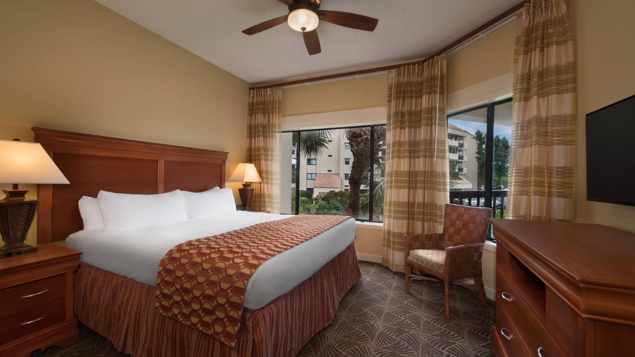 Marriott's Sunset Pointe Shelter Cove Master Bedroom Marriott's Sunset Pointe Shelter Cove Master Bedroom