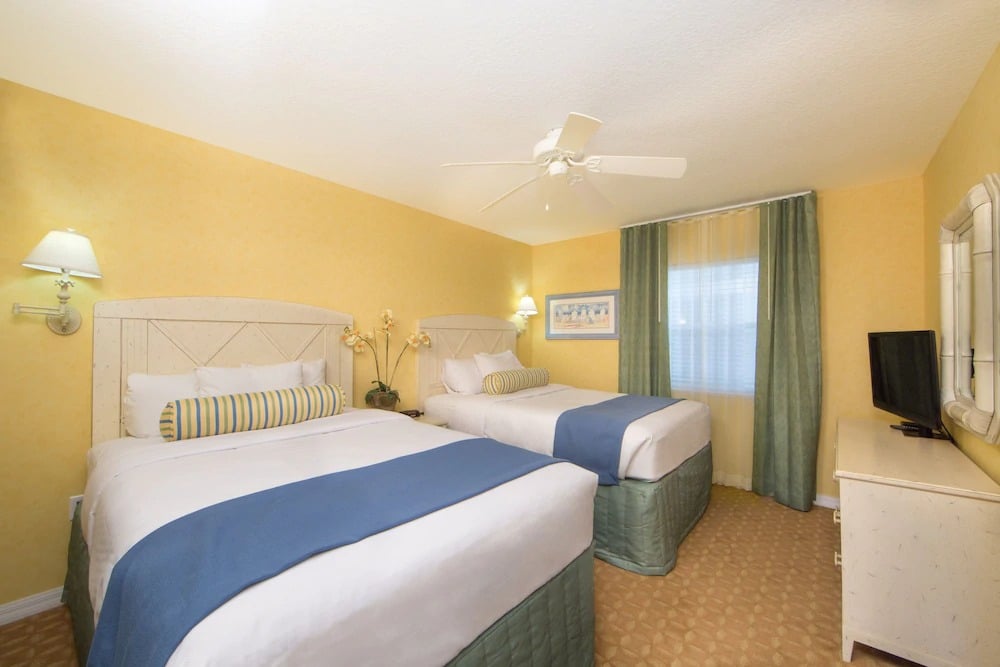 Holiday Inn Club Vacations Cape Canaveral Beach Resort Bedroom