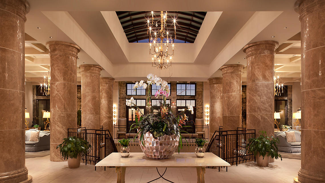 Lobby Grand Entrance