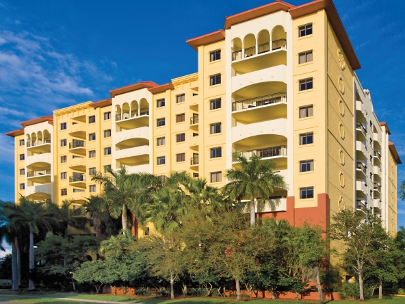 Wyndham Sea Gardens Beach