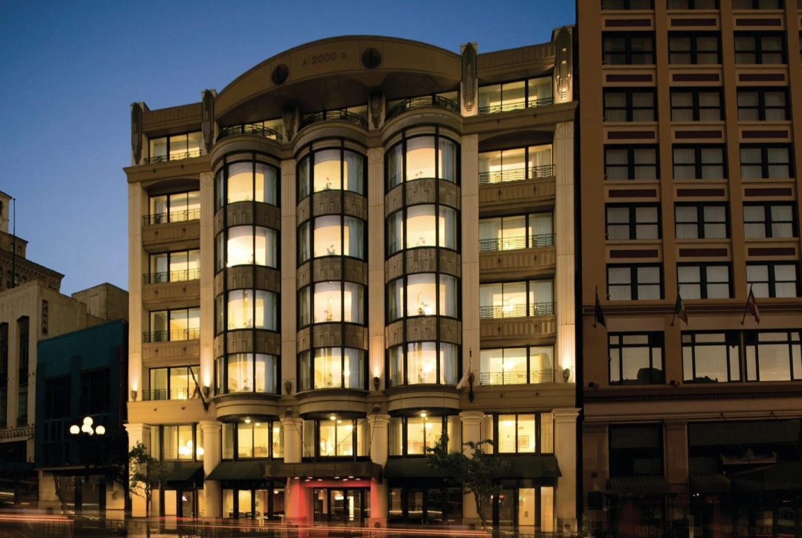 Wyndham Harbour Lights