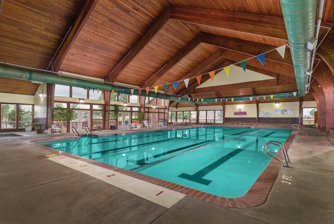 swimming pool and hot tub