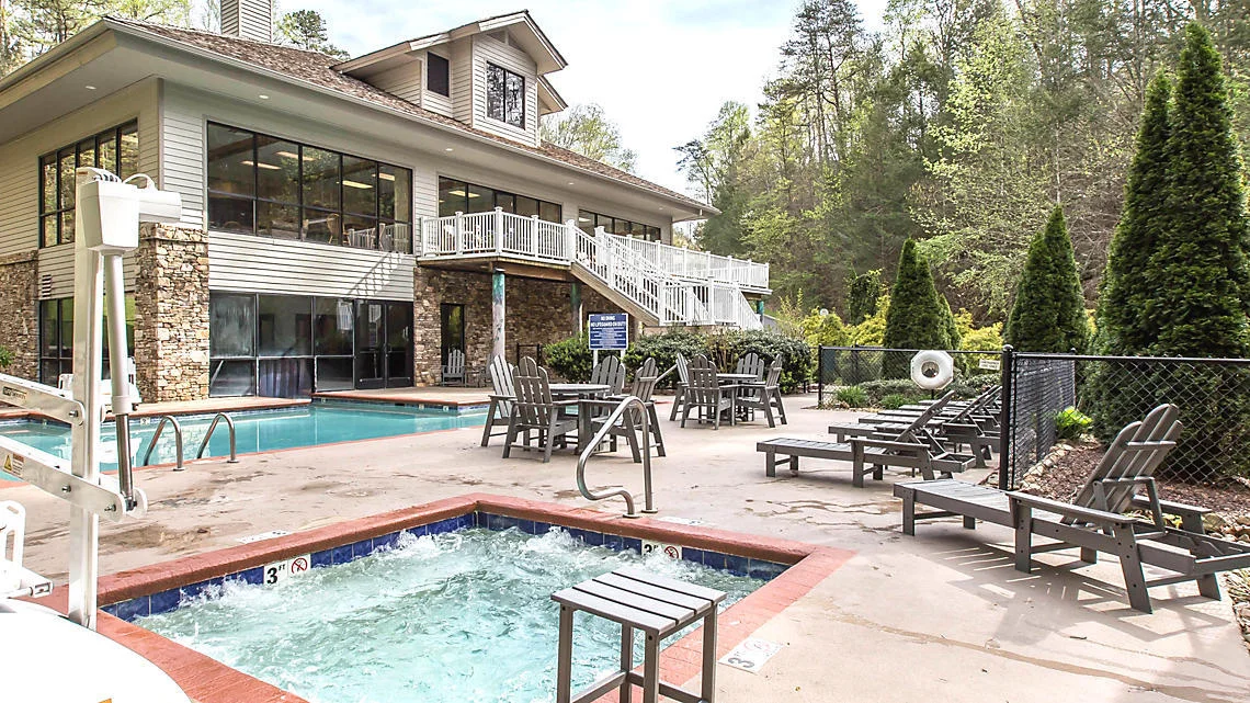 MountainLoft Resort Outdoor Pool and Hot Tub