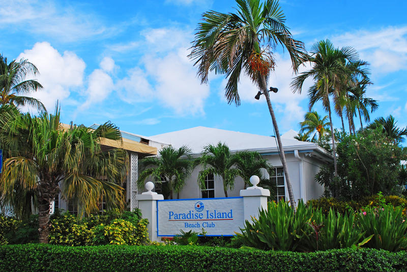 Paradise Island Beach Club Entrance