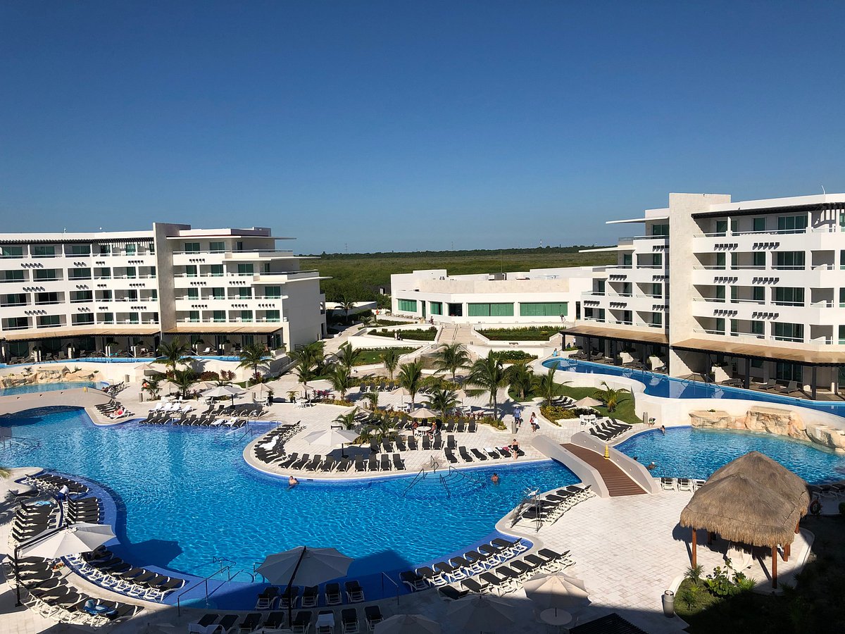 Wyndham El Cid Marina Beach Hotel - Yacht Club Pool View