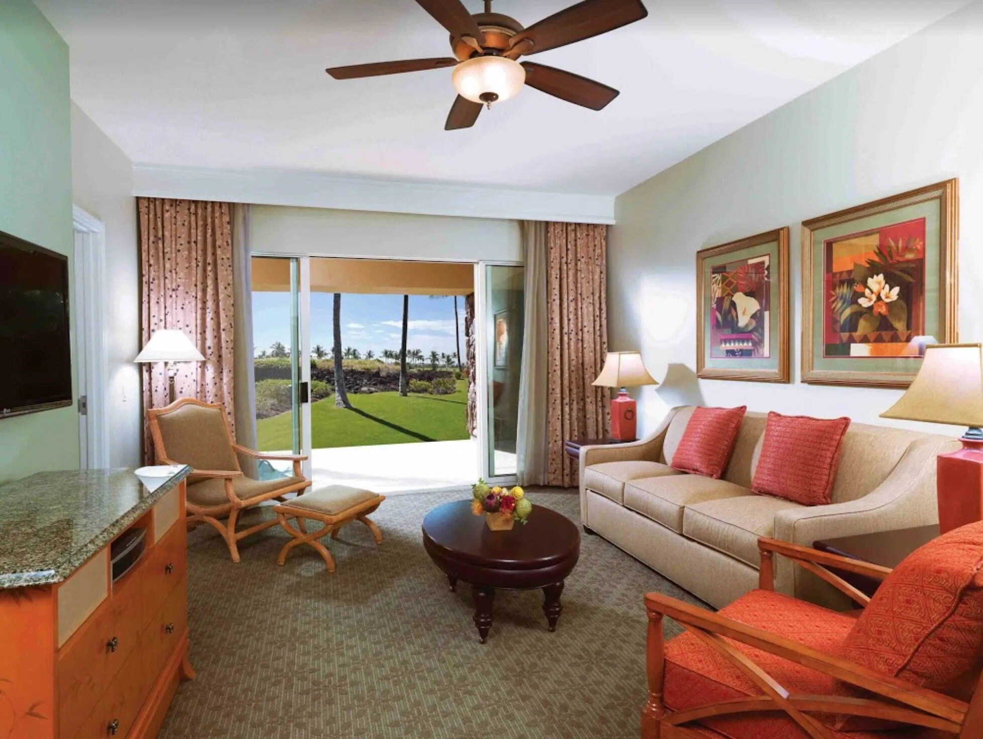 Kohala Suites living room