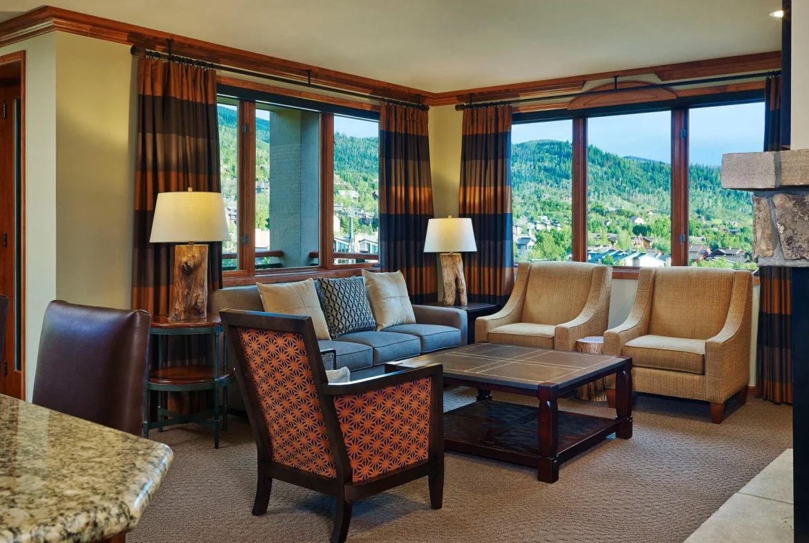 Sheraton Timeshare: Steamboat Resort Villas Living Area