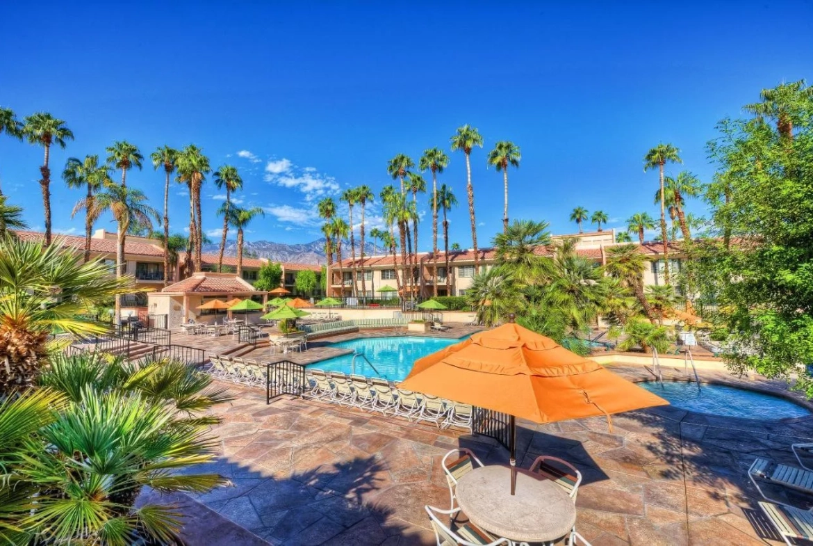 Welk Resorts: Hyatt Vacation Club at Desert Oasis