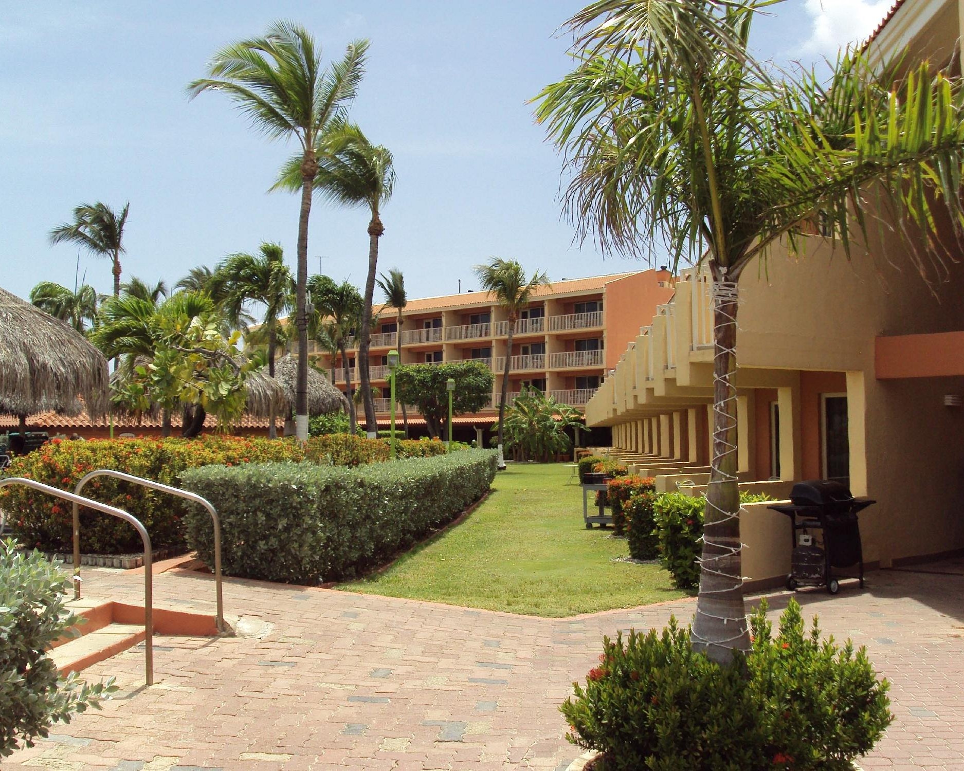 Aruba Beach Club resort exterior