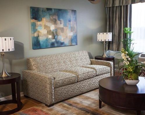 Driftwood Worldgate Resort living room