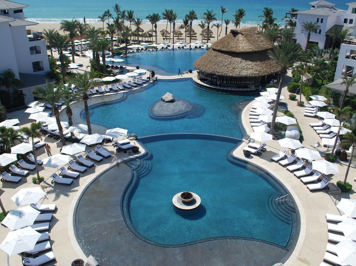 Cabo Azul Resort & Spa pool