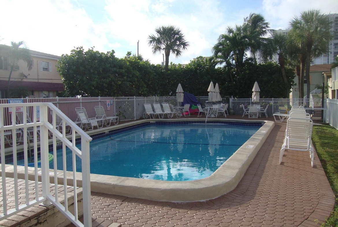 Enchanted Isle Resort pool
