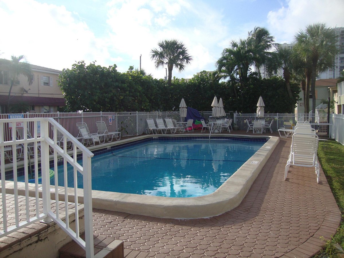 Enchanted Isle Resort pool