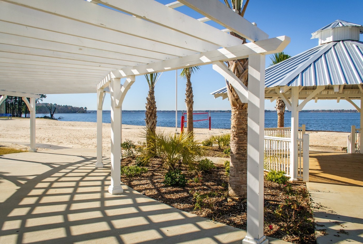 Holiday Inn Club Vacations Villages Resort at Lake Palestine lakeside