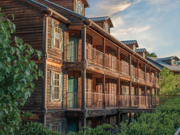 How to Buy a Timeshare: Holiday Inn Club Vacations Villages Resort at Lake Palestine exterior