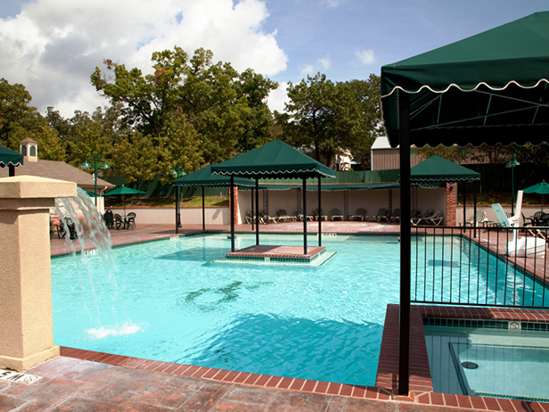 French Quarter pool