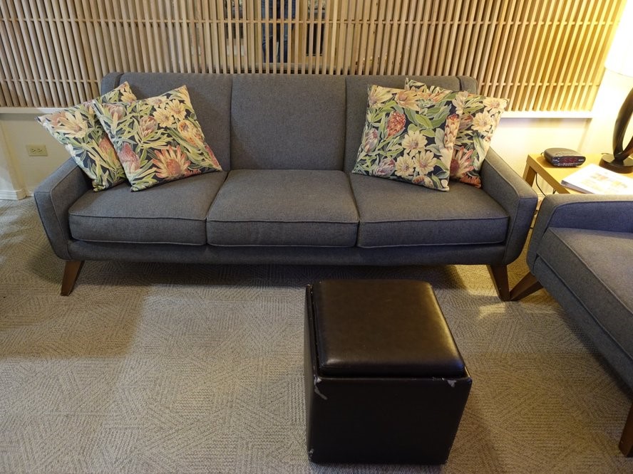 nearby waikiki beach walk living room