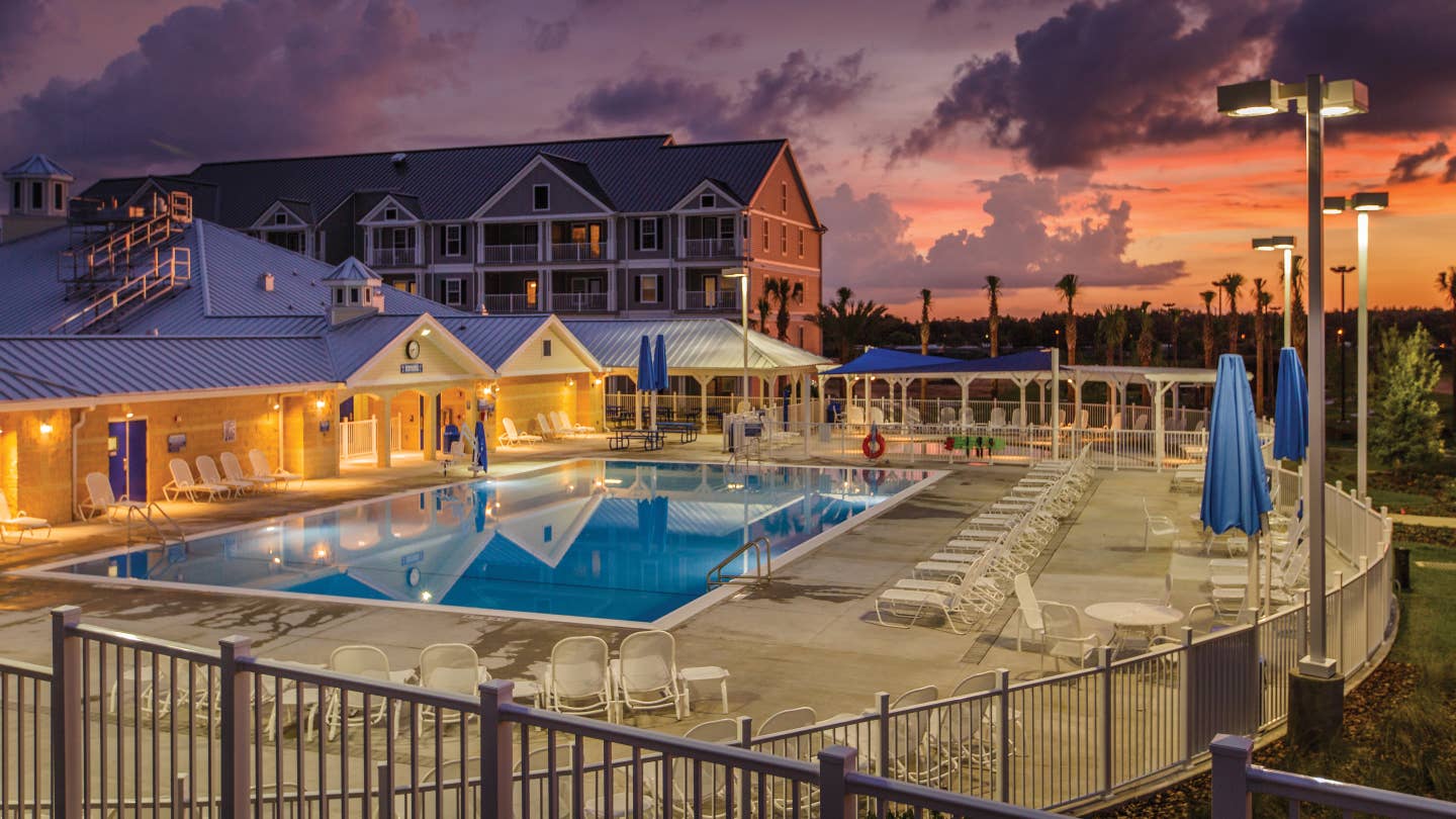 Orlando Breeze Resort exterior