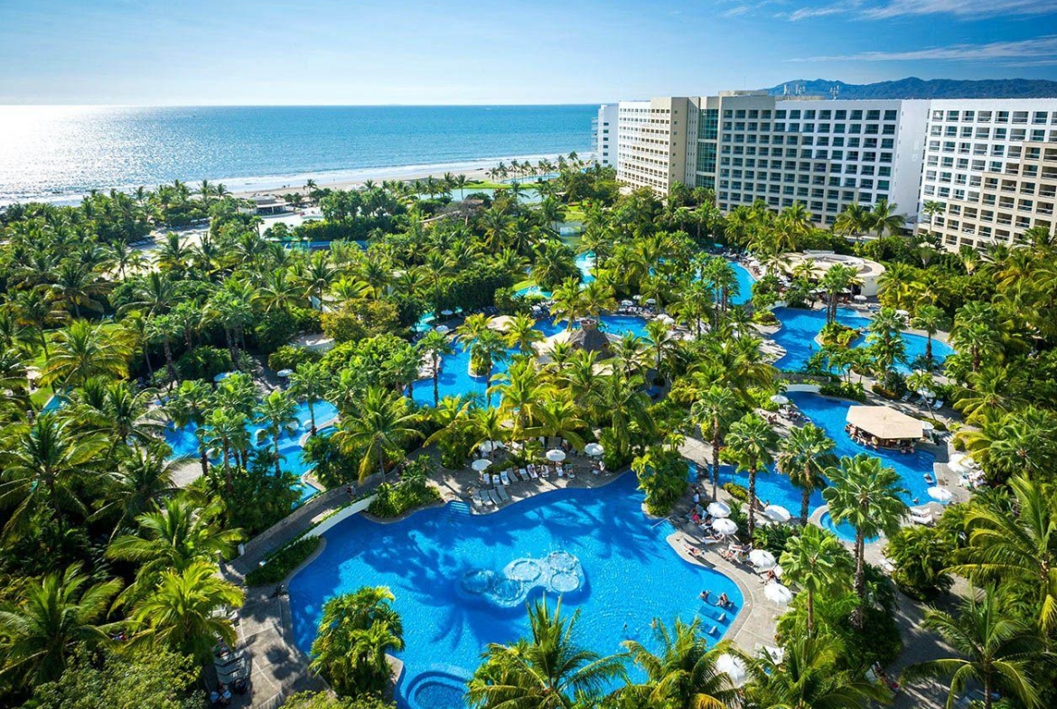 Grand Luxxe Residence Club