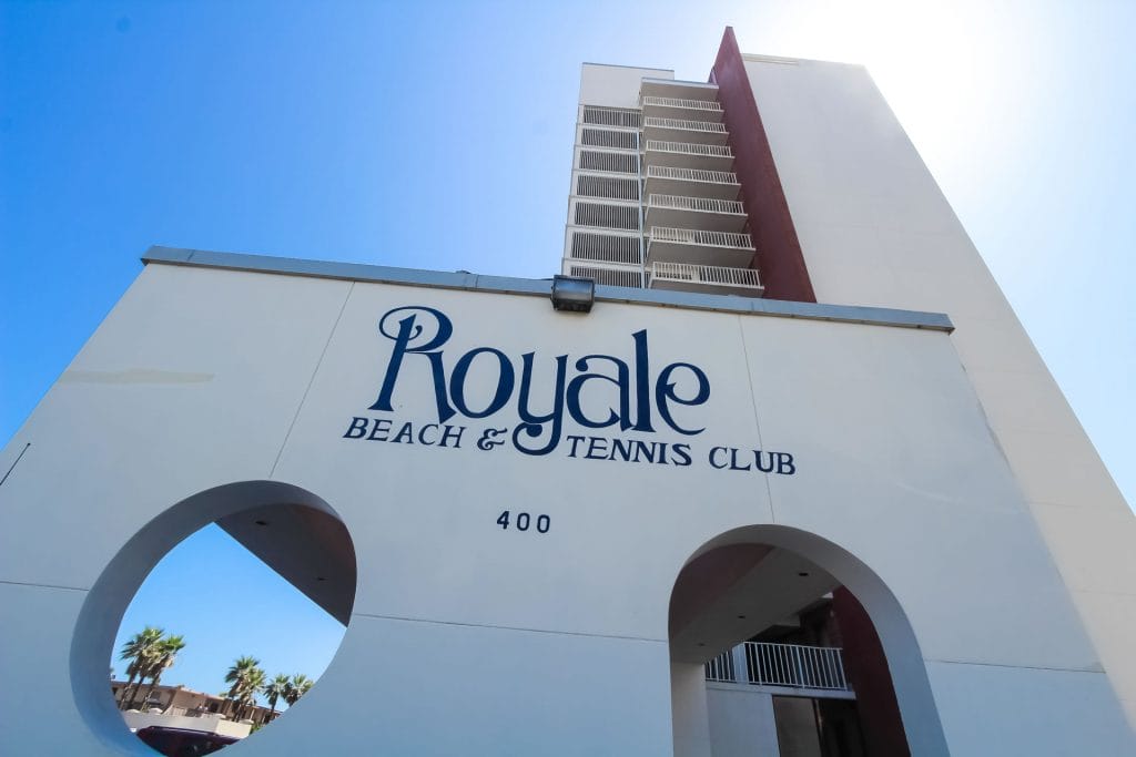 Royale Beach And Tennis Club Exterior