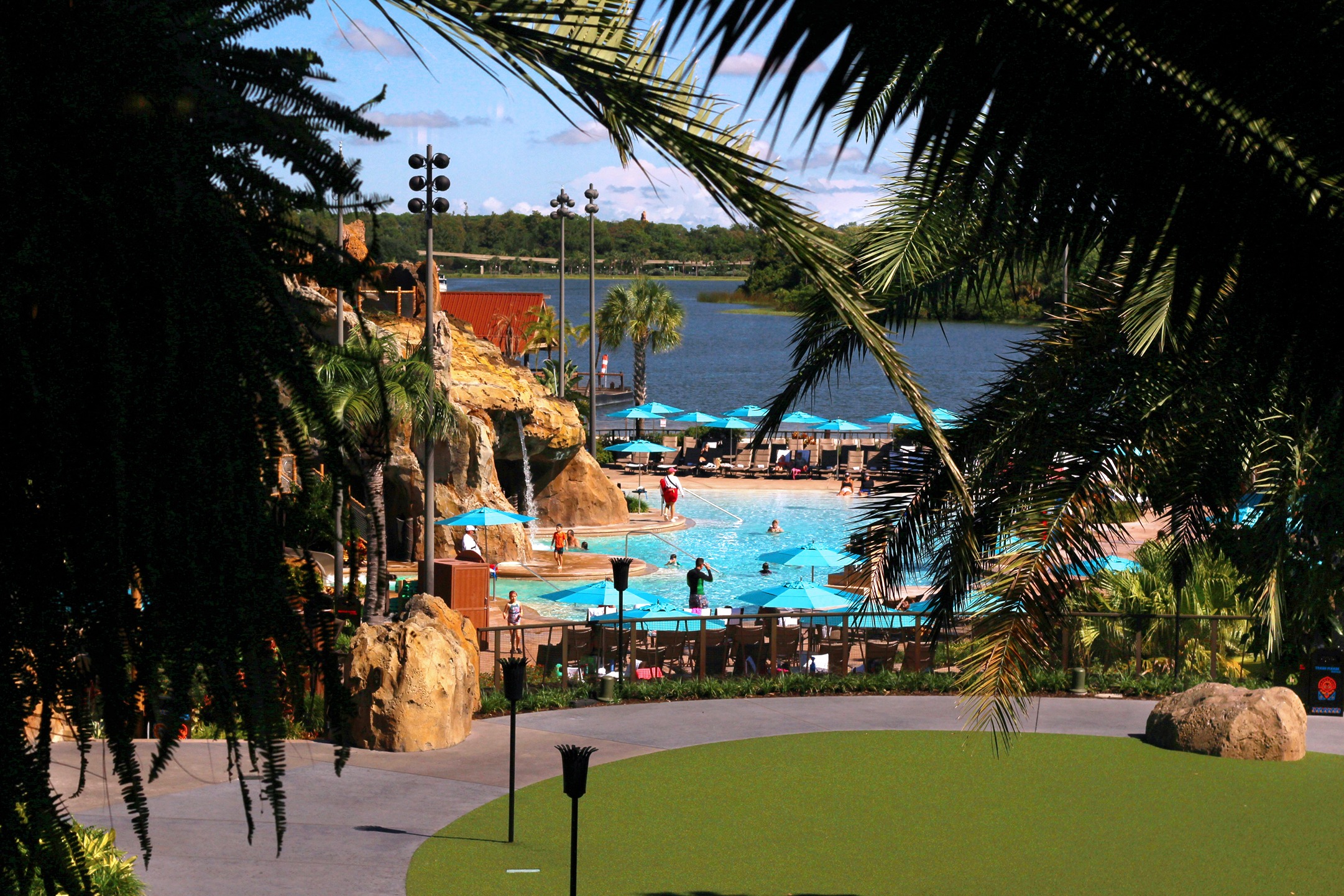 Disney Timeshare: Polynesian Villas and Bungalows Pool